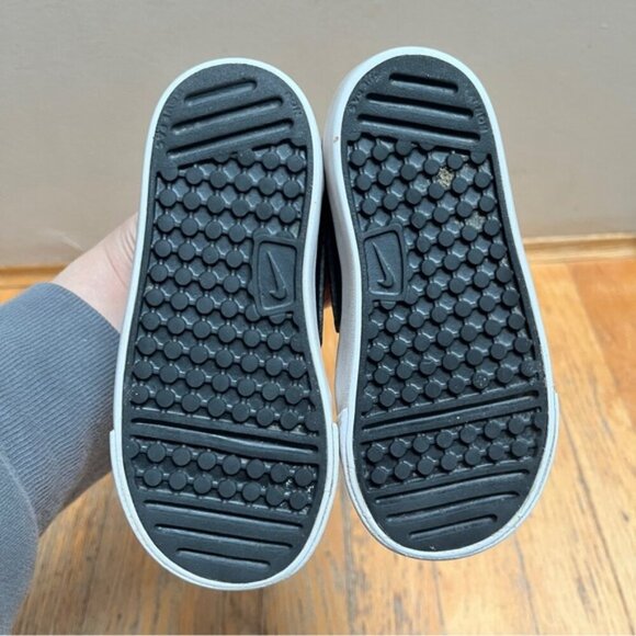 Nike Capri 3 Leather 'Black White' velcro sneakers Sz 8C - Picture 10 of 10